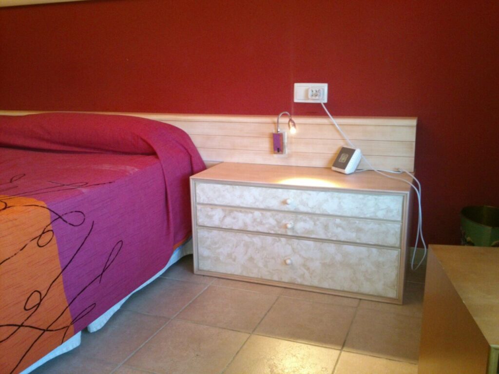 Empresa de lacado de muebles de madera en Alicante Empresa de lacado de muebles de madera en Alicante